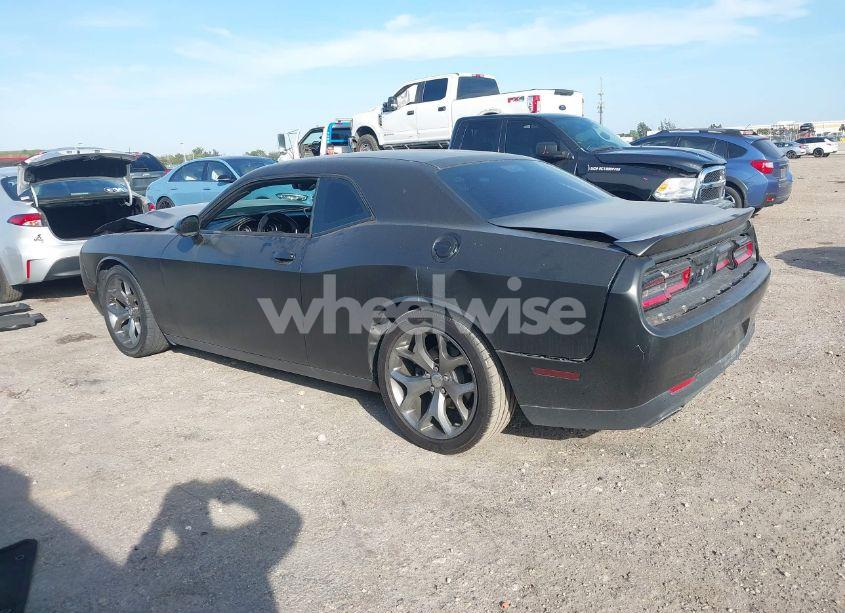 Photo 3 of 2016 Dodge Challenger SXT (VIN 2C3CDZAG5GH131081)