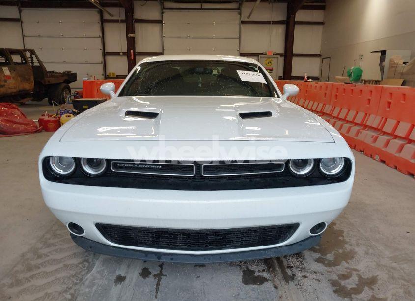Photo 12 of 2016 Dodge Challenger SXT (VIN 2C3CDZAG5GH171905)