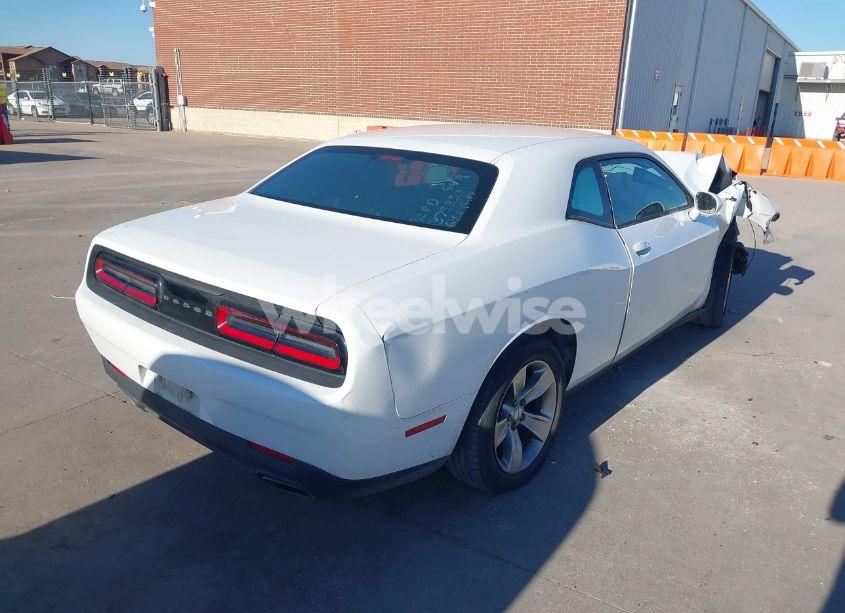 Photo 4 of 2016 Dodge Challenger SXT (VIN 2C3CDZAG5GH177591)