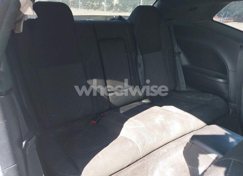 Photo 8 of 2016 Dodge Challenger SXT (VIN 2C3CDZAG5GH177591)