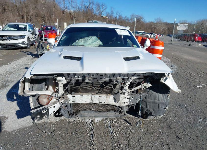 Photo 11 of 2016 Dodge Challenger SXT (VIN 2C3CDZAG5GH193130)