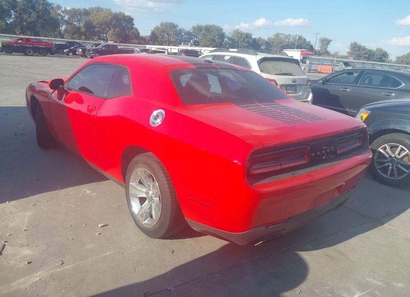 Photo 3 of 2016 Dodge Challenger SXT (VIN 2C3CDZAG5GH217605)