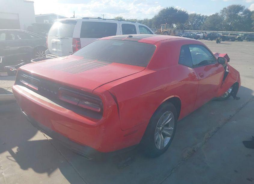 Photo 4 of 2016 Dodge Challenger SXT (VIN 2C3CDZAG5GH217605)