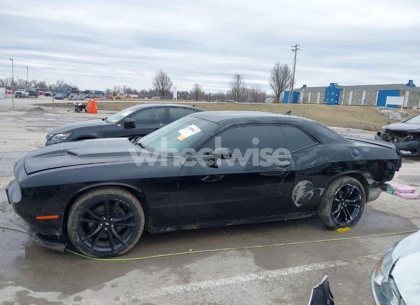 Photo 14 of 2017 Dodge Challenger SXT PLUS (VIN 2C3CDZAG5HH501706)