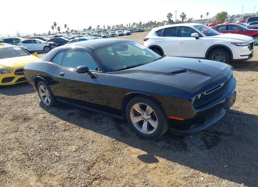 2017 Dodge Challenger SXT (VIN 2C3CDZAG5HH502208) main photo