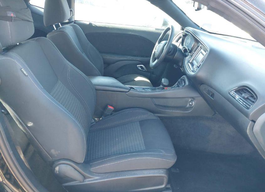 Photo 5 of 2017 Dodge Challenger SXT (VIN 2C3CDZAG5HH502208)