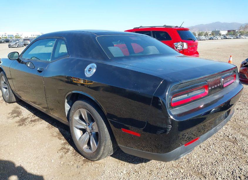 Photo 6 of 2017 Dodge Challenger SXT (VIN 2C3CDZAG5HH502208)