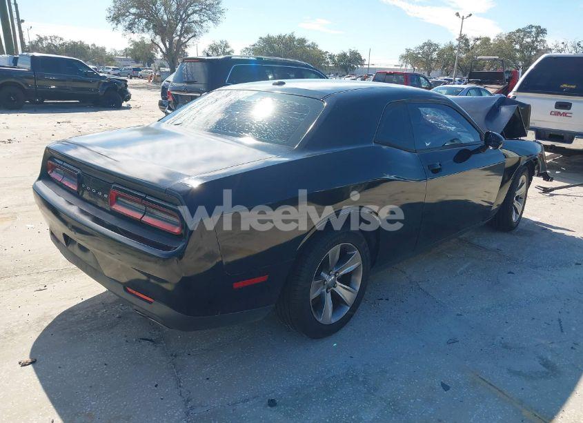 Photo 4 of 2017 Dodge Challenger SXT (VIN 2C3CDZAG5HH568984)