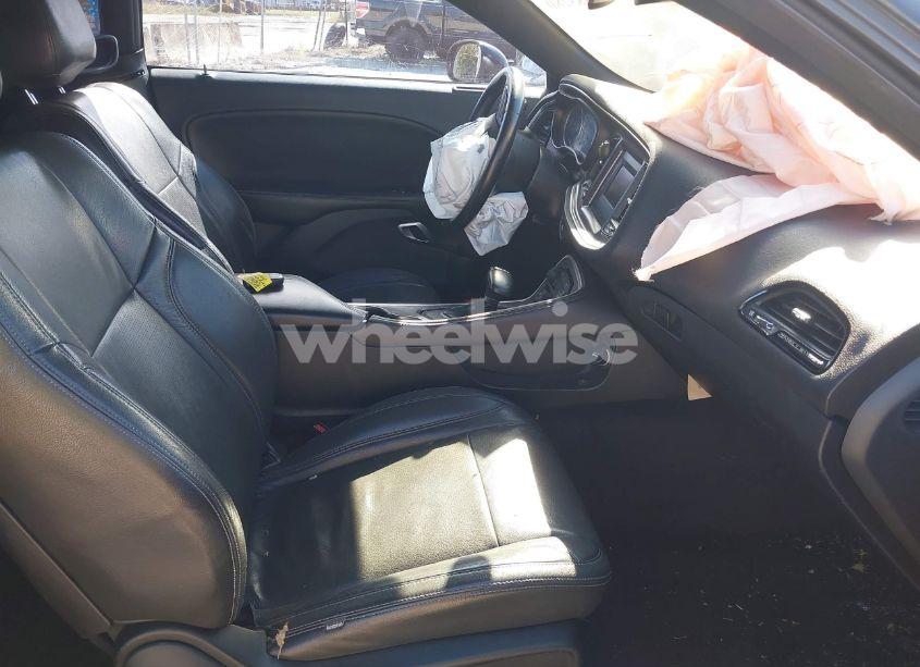 Photo 5 of 2017 Dodge Challenger SXT (VIN 2C3CDZAG5HH568984)