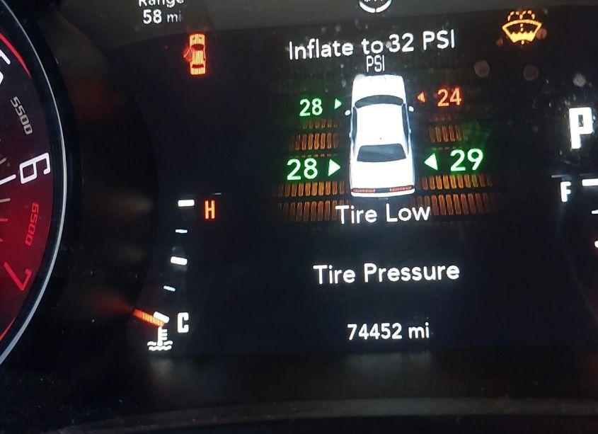 Photo 15 of 2017 Dodge Challenger SXT (VIN 2C3CDZAG5HH592637)