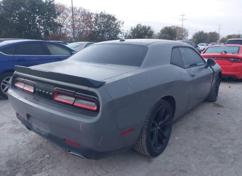 Photo 4 of 2017 Dodge Challenger SXT (VIN 2C3CDZAG5HH592637)