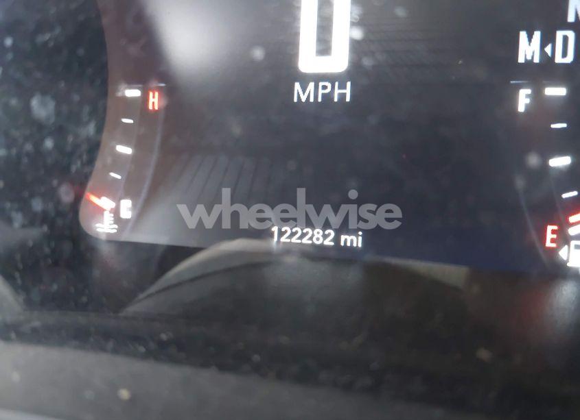 Photo 15 of 2018 Dodge Challenger SXT (VIN 2C3CDZAG5JH118922)