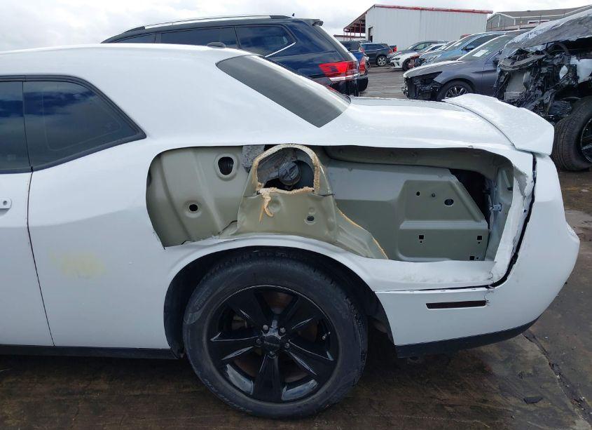 Photo 17 of 2018 Dodge Challenger SXT (VIN 2C3CDZAG5JH183706)