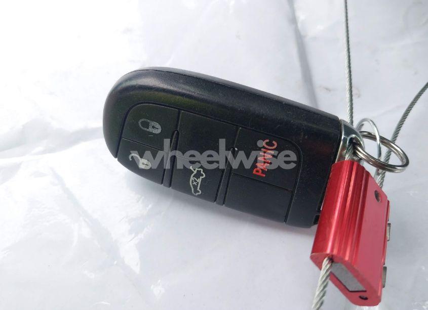 Photo 11 of 2018 Dodge Challenger SXT (VIN 2C3CDZAG5JH211729)