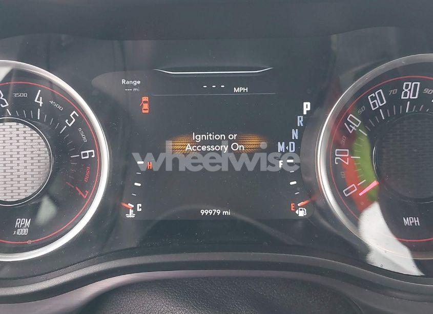 Photo 16 of 2018 Dodge Challenger SXT (VIN 2C3CDZAG5JH211729)