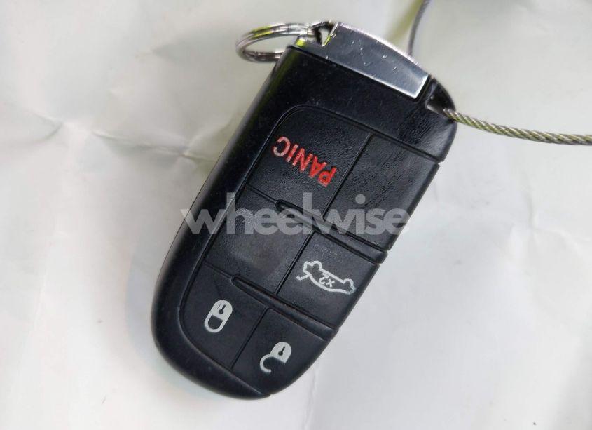 Photo 11 of 2018 Dodge Challenger SXT PLUS (VIN 2C3CDZAG5JH297155)