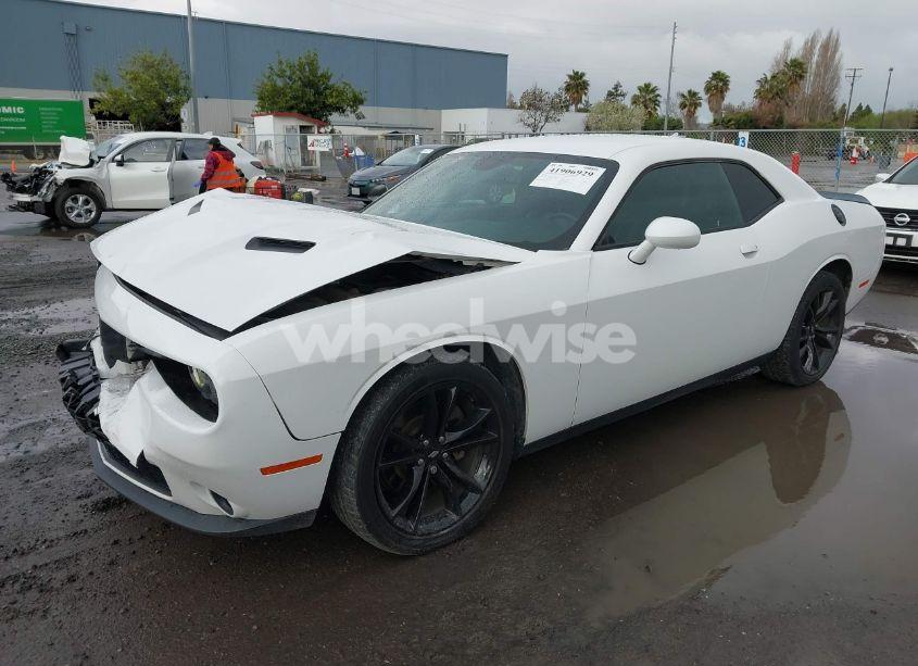 Photo 2 of 2018 Dodge Challenger SXT PLUS (VIN 2C3CDZAG5JH297155)
