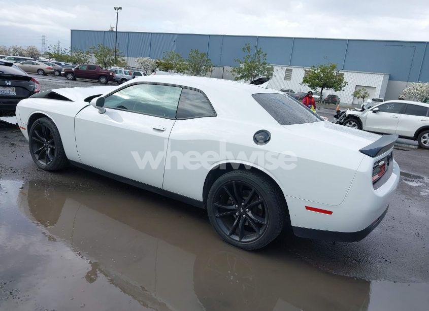 Photo 3 of 2018 Dodge Challenger SXT PLUS (VIN 2C3CDZAG5JH297155)