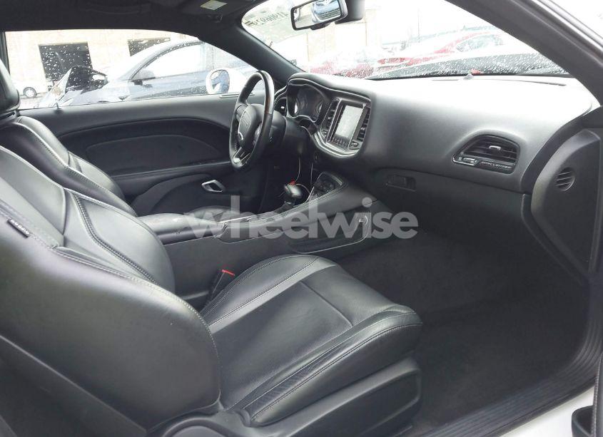 Photo 5 of 2018 Dodge Challenger SXT PLUS (VIN 2C3CDZAG5JH297155)