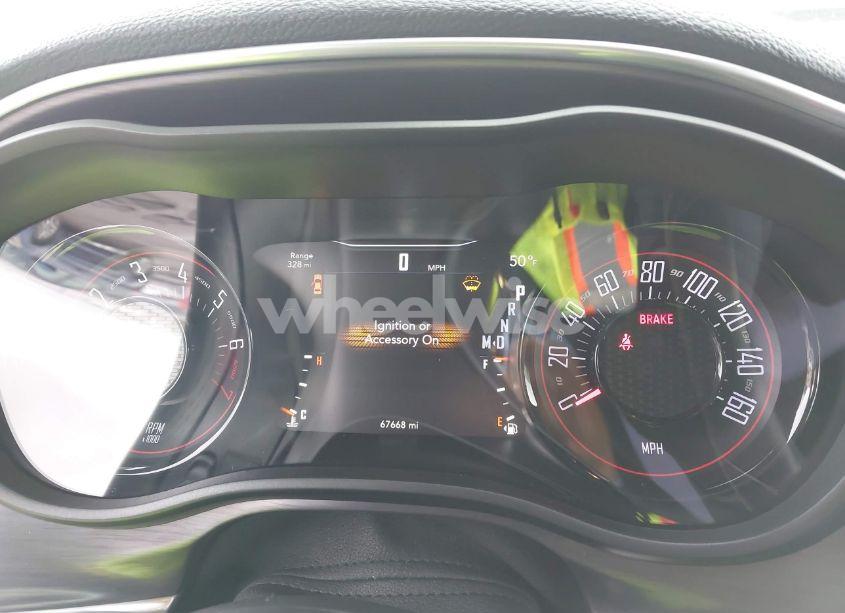 Photo 7 of 2018 Dodge Challenger SXT PLUS (VIN 2C3CDZAG5JH297155)