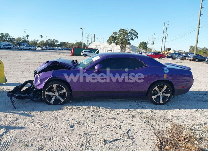 Photo 14 of 2019 Dodge Challenger SXT (VIN 2C3CDZAG5KH631816)