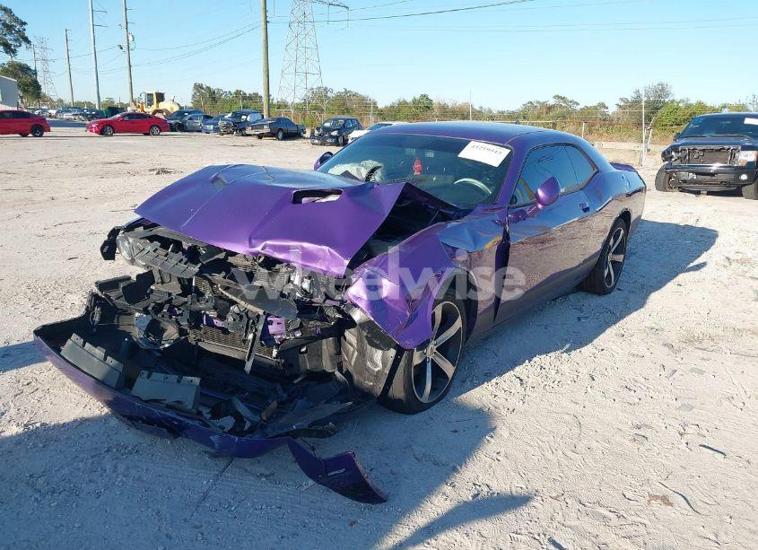 Photo 2 of 2019 Dodge Challenger SXT (VIN 2C3CDZAG5KH631816)