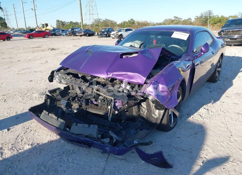 Photo 6 of 2019 Dodge Challenger SXT (VIN 2C3CDZAG5KH631816)