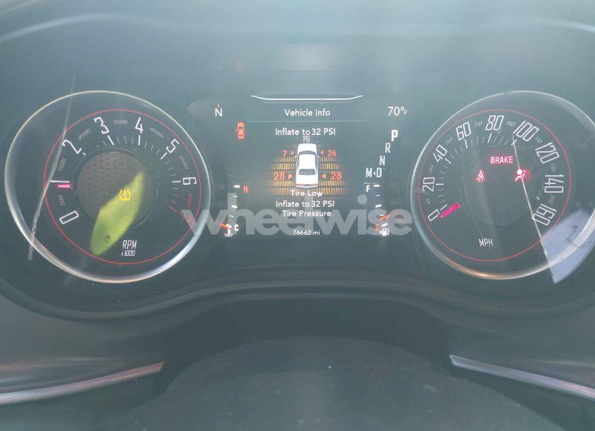 Photo 7 of 2019 Dodge Challenger SXT (VIN 2C3CDZAG5KH631816)