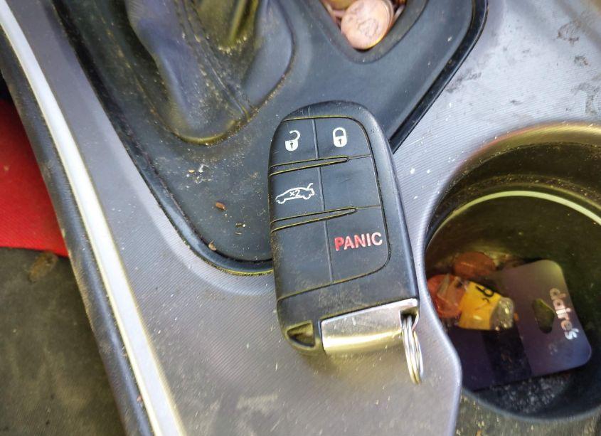 Photo 11 of 2019 Dodge Challenger SXT (VIN 2C3CDZAG5KH649619)