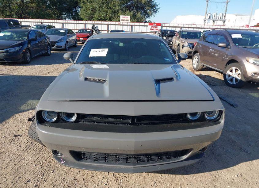Photo 12 of 2019 Dodge Challenger SXT (VIN 2C3CDZAG5KH667862)
