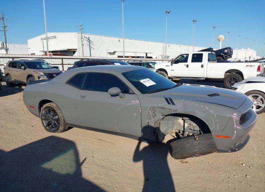 Photo 13 of 2019 Dodge Challenger SXT (VIN 2C3CDZAG5KH667862)