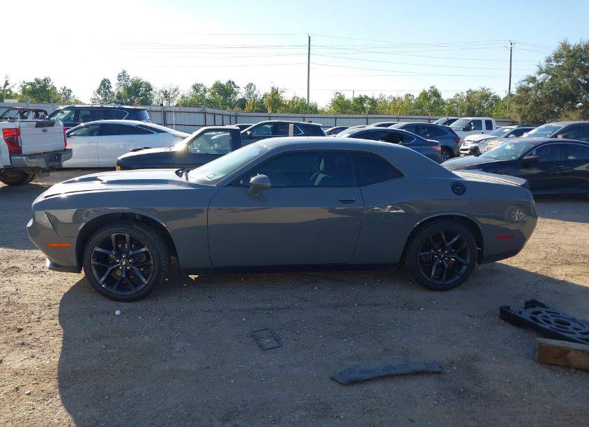 Photo 14 of 2019 Dodge Challenger SXT (VIN 2C3CDZAG5KH667862)