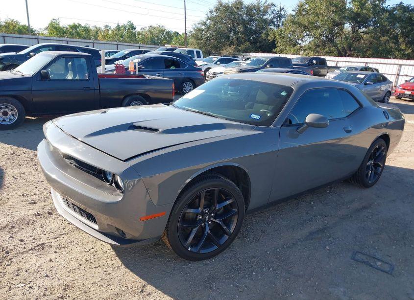 Photo 2 of 2019 Dodge Challenger SXT (VIN 2C3CDZAG5KH667862)
