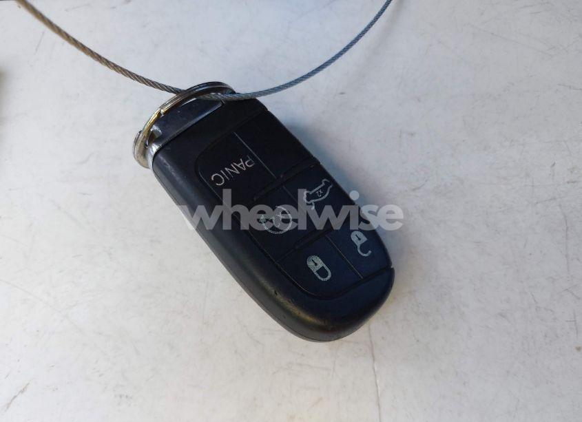 Photo 11 of 2020 Dodge Challenger SXT (VIN 2C3CDZAG5LH155682)