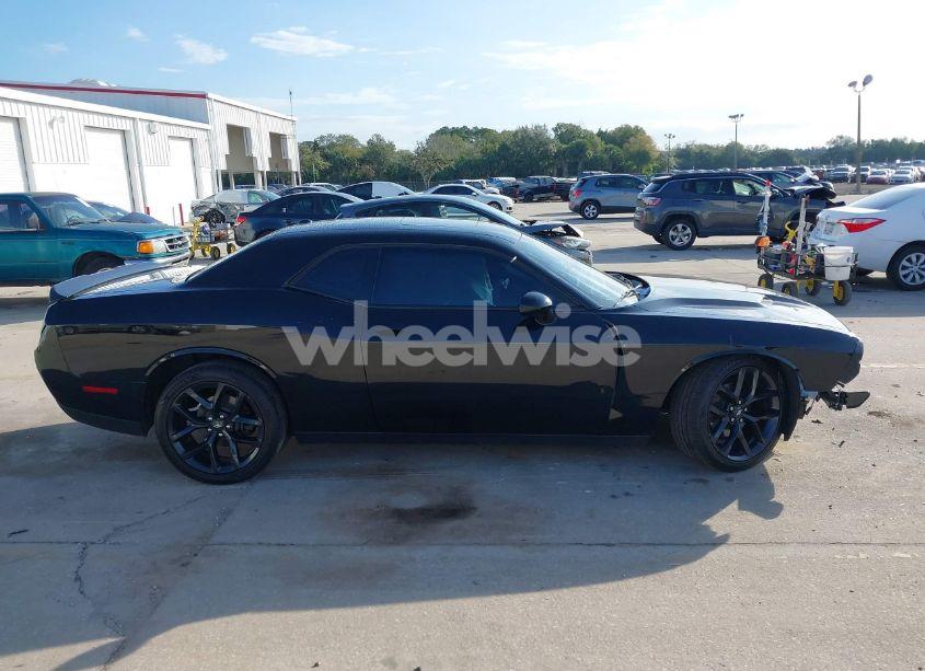 Photo 14 of 2020 Dodge Challenger SXT (VIN 2C3CDZAG5LH155682)