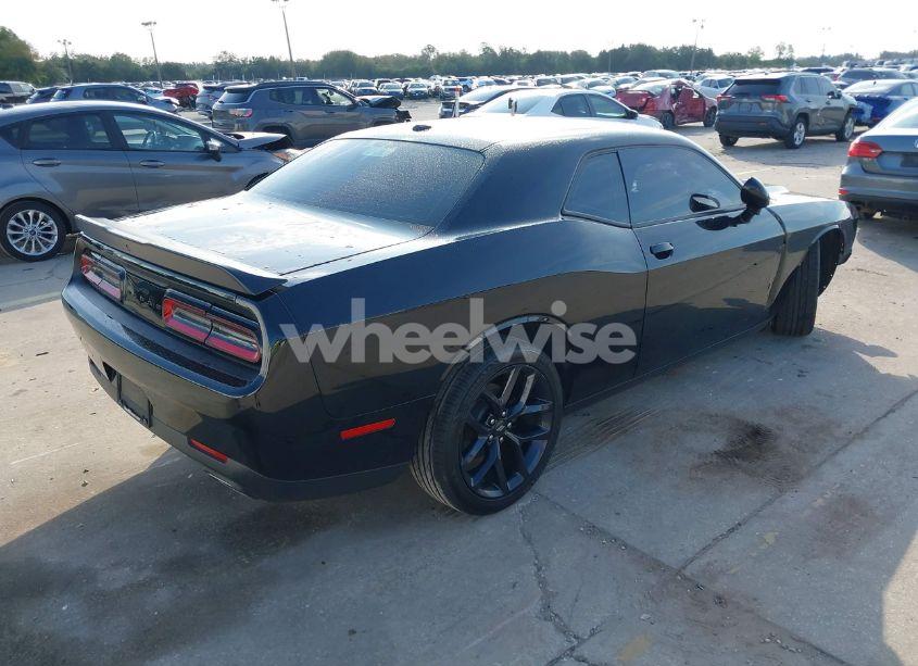 Photo 4 of 2020 Dodge Challenger SXT (VIN 2C3CDZAG5LH155682)