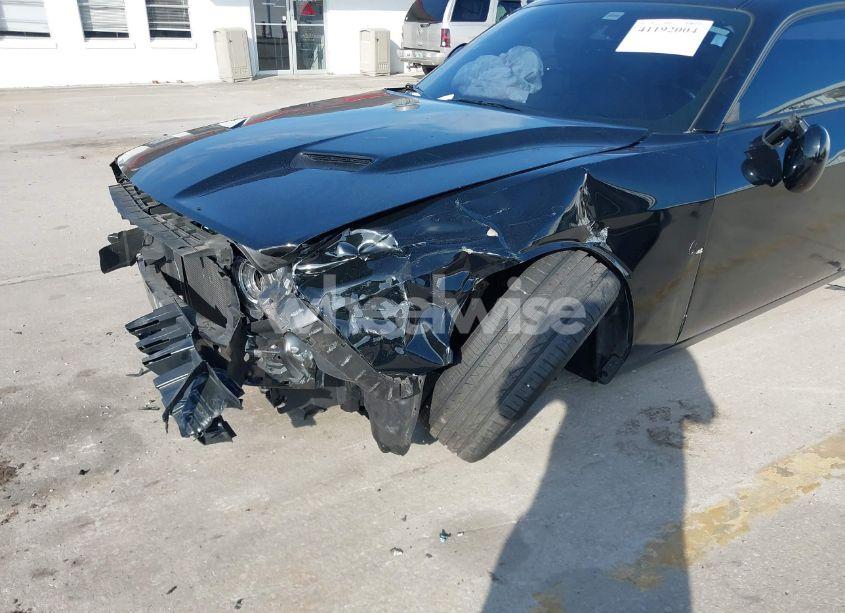 Photo 6 of 2020 Dodge Challenger SXT (VIN 2C3CDZAG5LH155682)