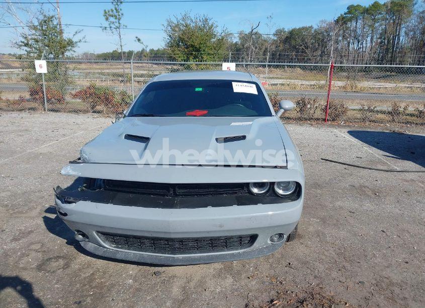 Photo 11 of 2021 Dodge Challenger SXT (VIN 2C3CDZAG5MH590770)