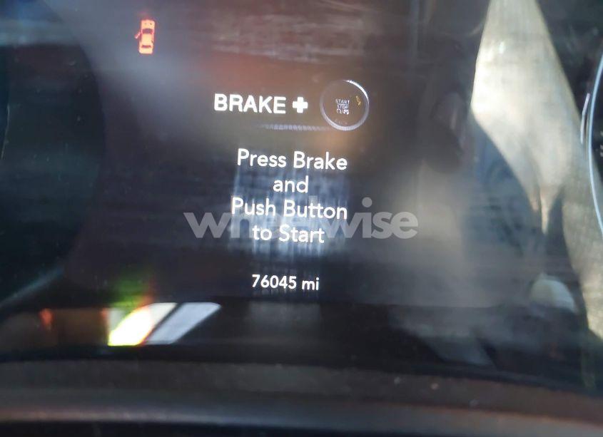 Photo 14 of 2021 Dodge Challenger SXT (VIN 2C3CDZAG5MH590770)