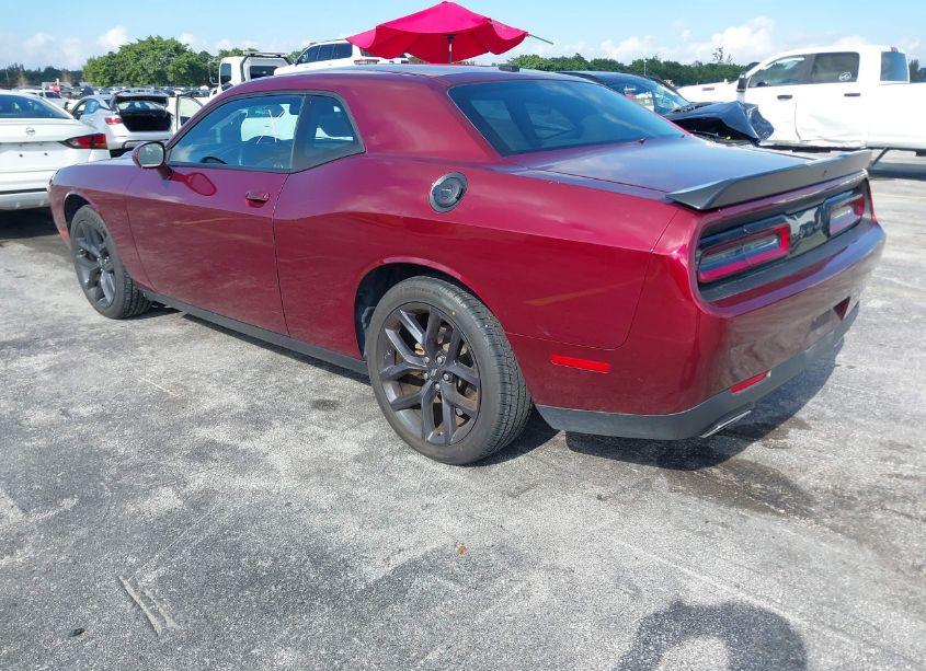 Photo 3 of 2022 Dodge Challenger SXT (VIN 2C3CDZAG5NH215057)