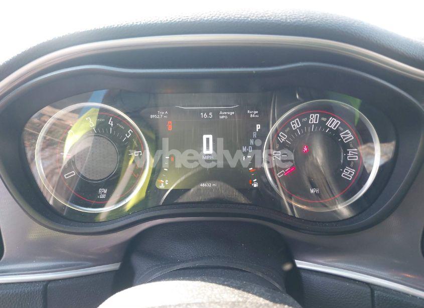 Photo 7 of 2022 Dodge Challenger SXT (VIN 2C3CDZAG5NH263397)