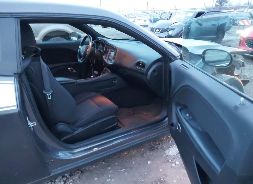 Photo 5 of 2015 Dodge Challenger SXT (VIN 2C3CDZAG6FH712541)