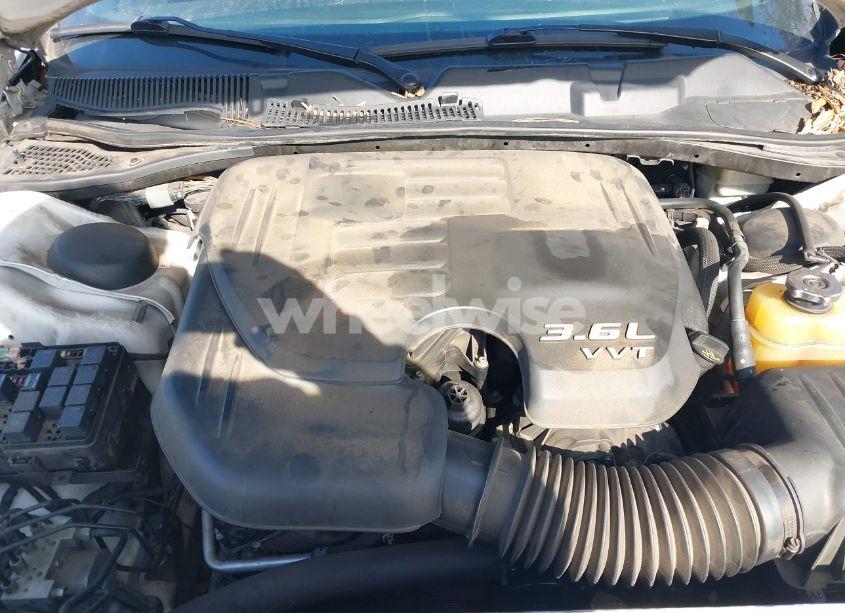 Photo 10 of 2015 Dodge Challenger SXT (VIN 2C3CDZAG6FH833201)