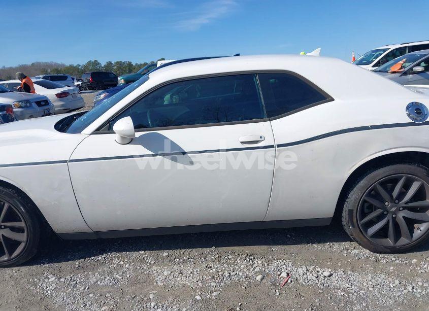 Photo 14 of 2015 Dodge Challenger SXT (VIN 2C3CDZAG6FH833201)