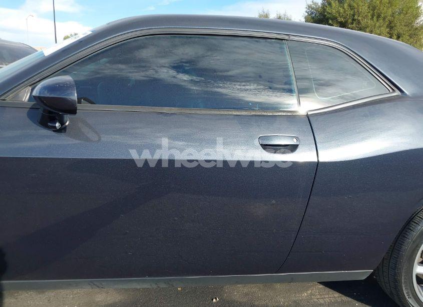 Photo 15 of 2016 Dodge Challenger SXT PLUS (VIN 2C3CDZAG6GH232338)