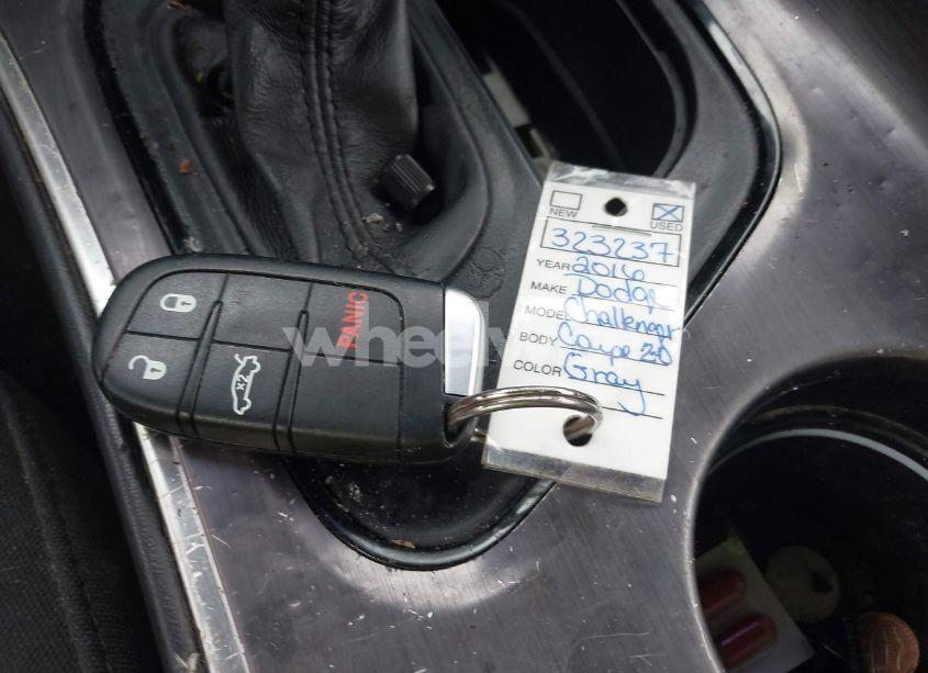 Photo 11 of 2016 Dodge Challenger SXT (VIN 2C3CDZAG6GH323237)