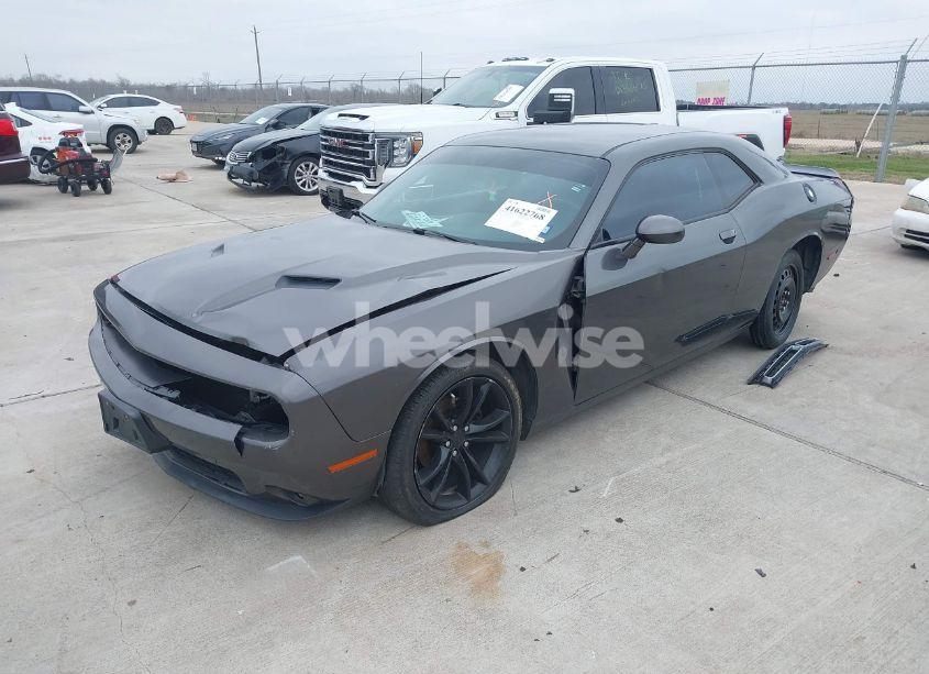 Photo 2 of 2016 Dodge Challenger SXT (VIN 2C3CDZAG6GH323237)