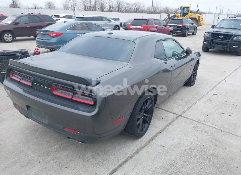 Photo 4 of 2016 Dodge Challenger SXT (VIN 2C3CDZAG6GH323237)