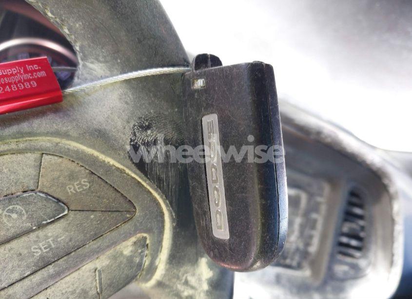 Photo 11 of 2016 Dodge Challenger SXT (VIN 2C3CDZAG6GH345447)