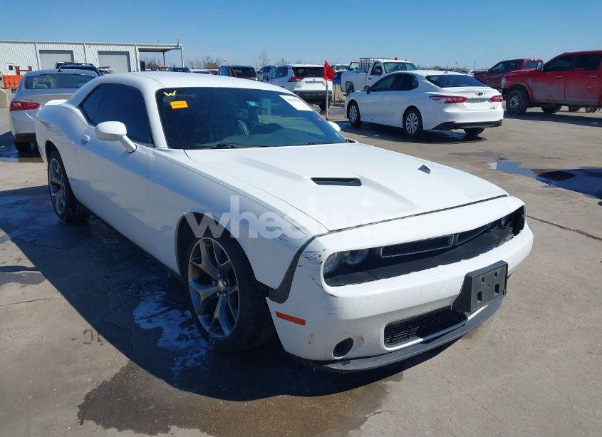 2017 Dodge Challenger SXT PLUS (VIN 2C3CDZAG6HH522614) main photo